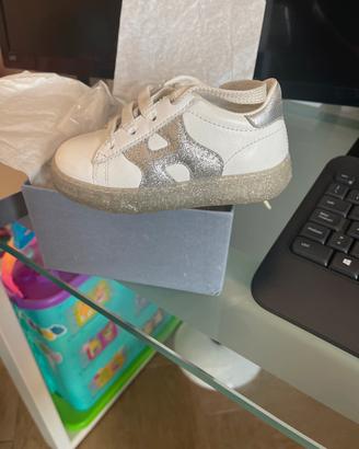 Scarpe da bambina, numero 23