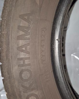 4 gomme YOKOHAMA 185 65 R15 88T