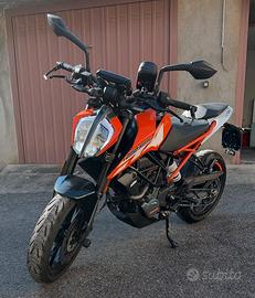 KTM DUKE 125