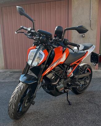KTM DUKE 125