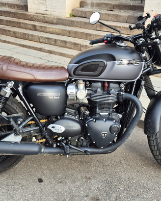 Triumph bonneville t120 black