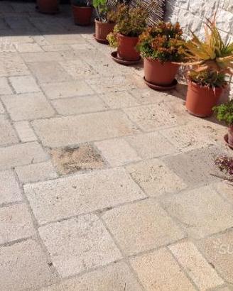 Pavimentare e rivestire con pietra naturale