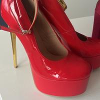 SCARPE CON TACCO