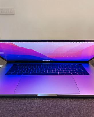 MacBook Pro 15" 2016 i7 16GB 512GB Touch Bar