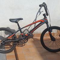 bicicletta BMX