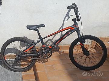 bicicletta BMX