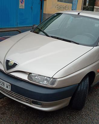 Alfa Romeo 146