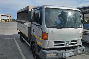 Nissan Atleon CENTINA