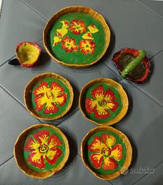 Piccoli piattini in creta fatti e dipinti a mano
