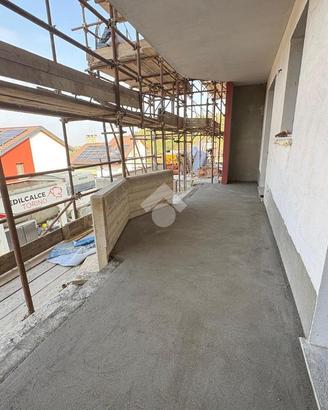 2 LOCALI A CASTIGLIONE TORINESE