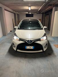 Toyota Yaris Yaris III 2015 5p 1.5h Style my16