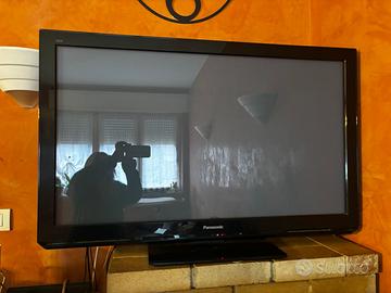 TV Panasonic 42” TX-P42C3E- NON smart Tv
