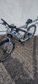 MTB rockrider st 520