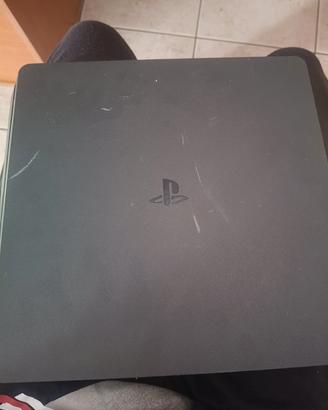 PlayStation 4 slim 1 TB