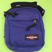Borsellino viola EASTPAK