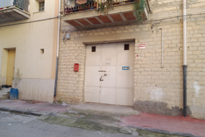 Garage in via Vitruvio Licata(AG)