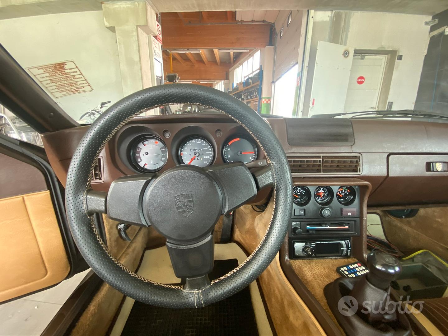 Porsche 924 1981 photo 4