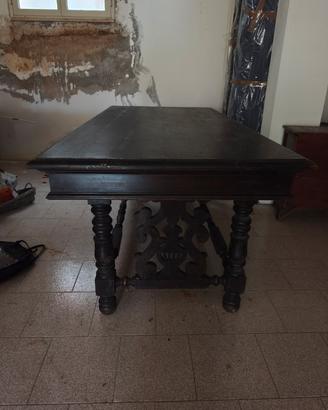 Tavolo Fratina in Legno Massiccio con 8 Sedie 