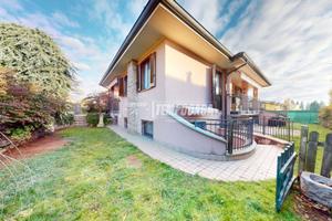 VILLA SINGOLA DI AMPIA METRATURA