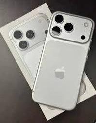 Iphone 17 pro max white immacolato