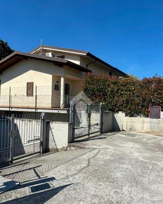 PORZIONE DI BIFAMILIARE A MONTALENGHE