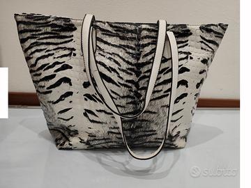 borsa zebrata con tasche interne nuovo