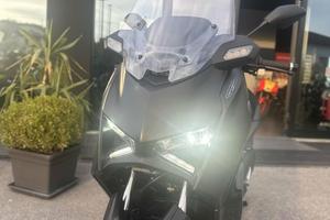 Yamaha X-Max 300 TECH MAX + 2025