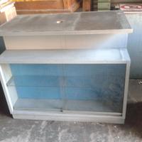 Banco industriale con vetrinetta davanti anni 50