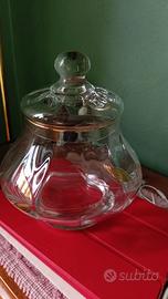 Vaso in vetro con coperchio decorazioni dorate