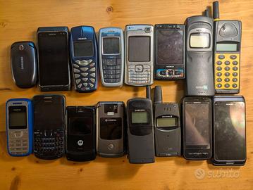 Telefoni vintage vari