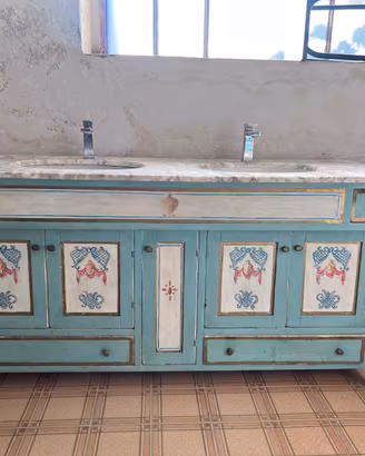 stupendo mobile bagno con piana di marmo 