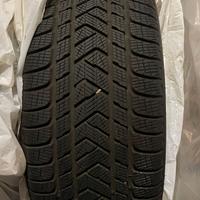 Gomme Pirelli Scorpion invernali 