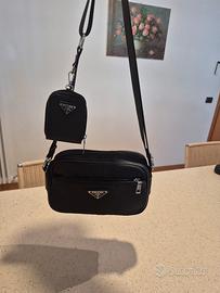 Borsello prada nero con porta monete