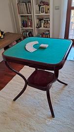 Tavolo da gioco di carte,