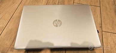 Computer HP con Intel i7 e 1TB SSD