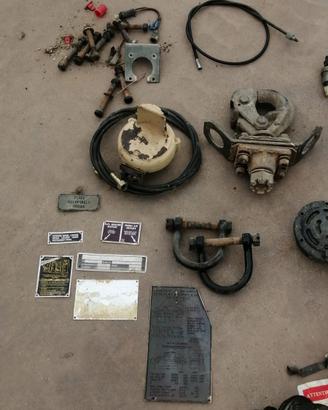 Pezzi ricambi Hummer h1, rimanenze restauro