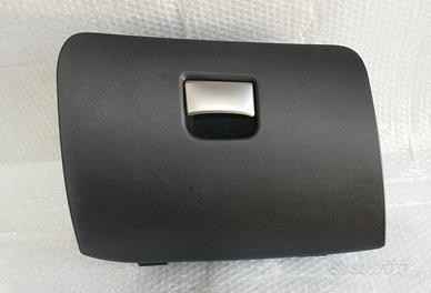 156080694 Cassetto portaoggetti Alfa Romeo Mito 08