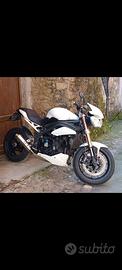 Triumph Speed triple 1050