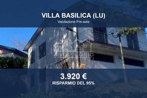 Immobile in asta di 106 m² con più di 5 locali a V