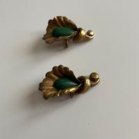 Antichi ornamenti abbigliamento