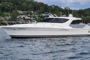 Riviera 4000 off-shore