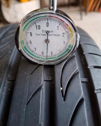 Gomme estive Pirelli Powergy 215/65/17 99v