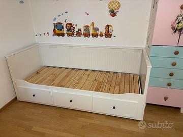 Letto divano Ikea Hemnes colore bianco