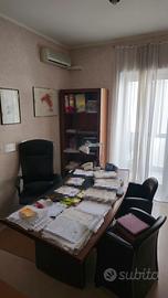 Mobili Studio, ufficio, scrivania, poltrona, sedie