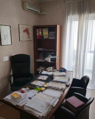 Mobili Studio, ufficio, scrivania, poltrona, sedie