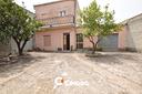 ampia-indipendente-con-doppio-cortile