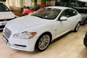 JAGUAR XF 3.0 D V6 Luxury