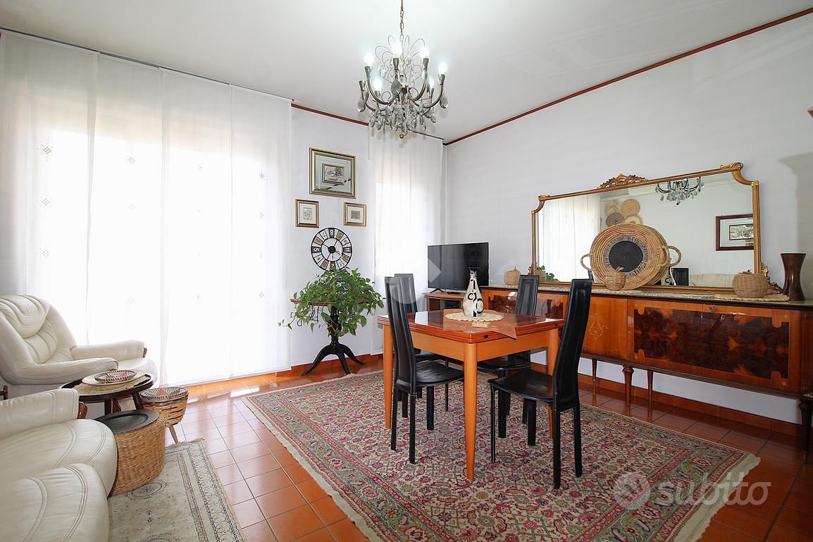 Apartment in Milano, Quarto Oggiaro - Altro