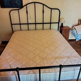 letto ikea metallo