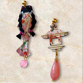 Orecchini Kokeshi giapponesi artigianali 